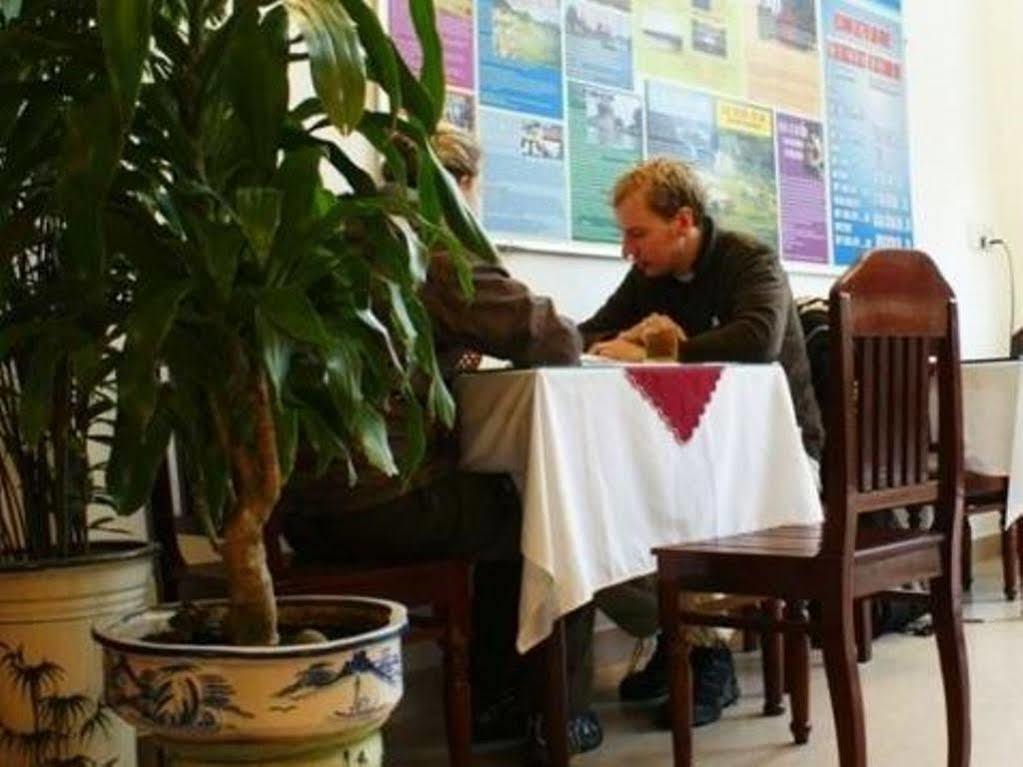 Amigo Hue Hotel Εξωτερικό φωτογραφία